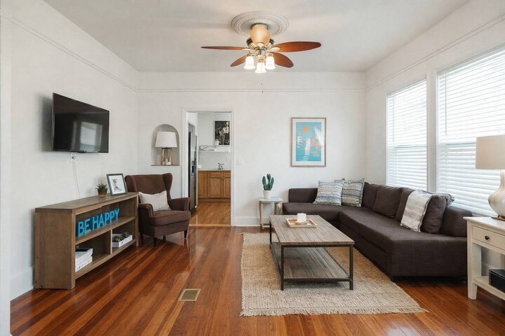 Rental unit in St. Petersburg, US