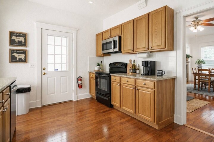 Rental unit in St. Petersburg, US
