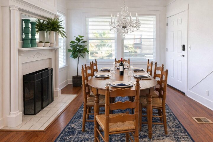 Rental unit in St. Petersburg, US