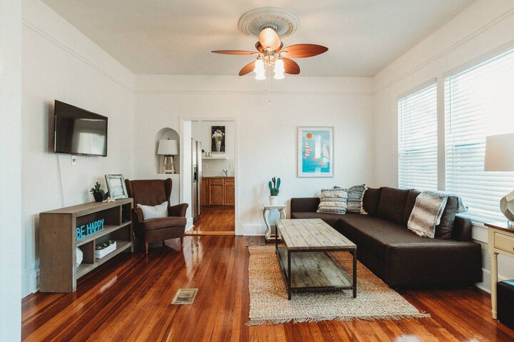 Rental unit in St. Petersburg, US