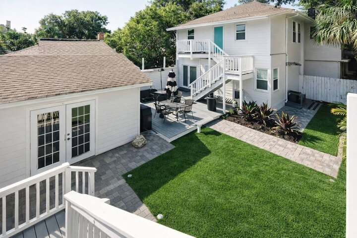 Rental unit in St. Petersburg, US