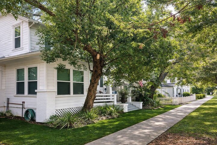 Rental unit in St. Petersburg, US