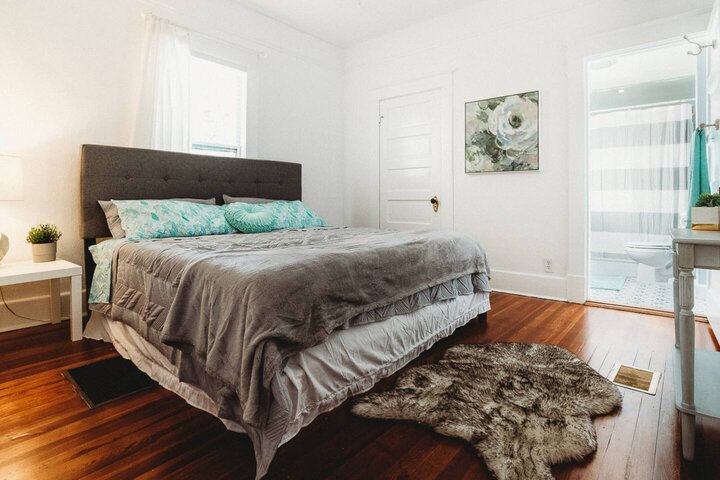 Rental unit in St. Petersburg, US