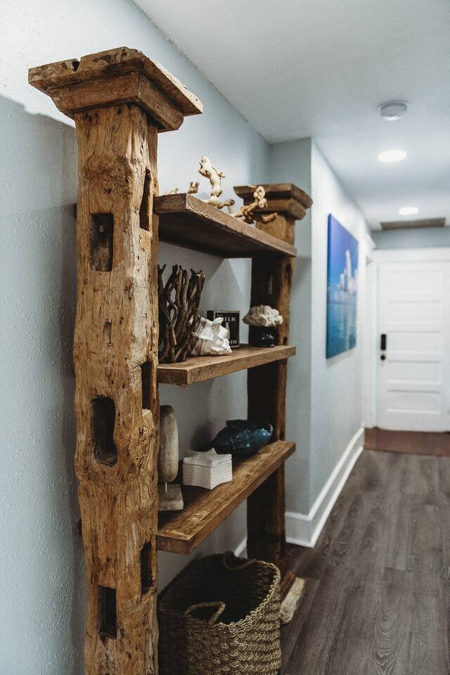 Rental unit in Saint Petersburg, US