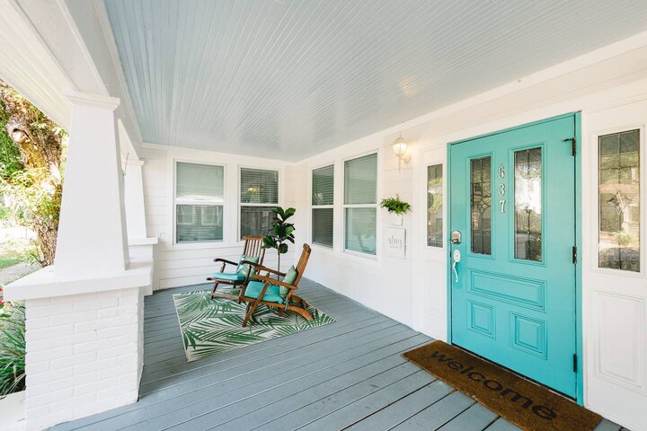 Bungalow in St. Petersburg, US