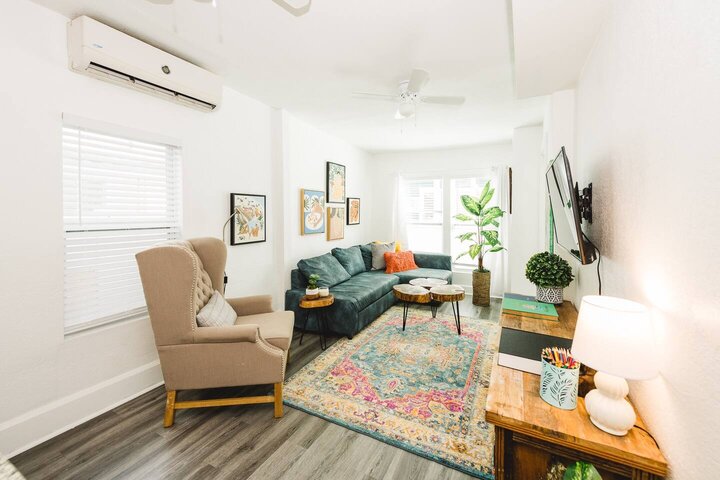 Rental unit in St. Petersburg, US