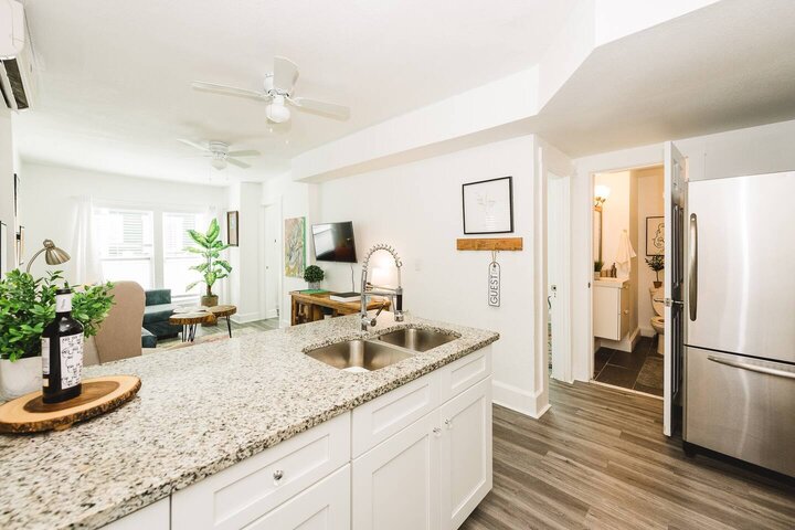 Rental unit in St. Petersburg, US