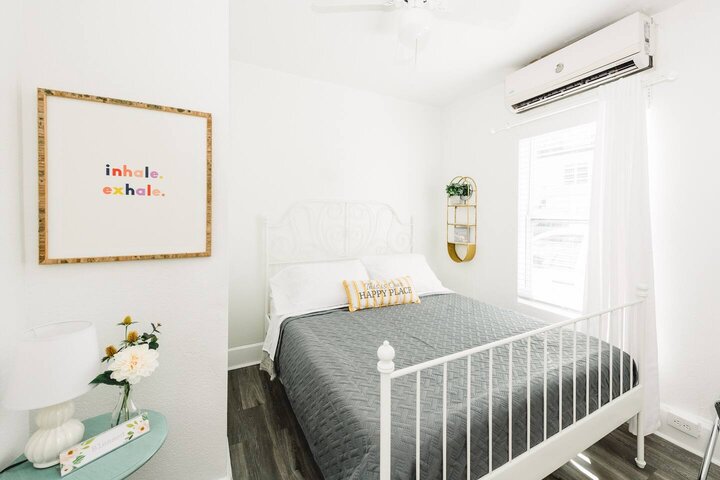 Rental unit in St. Petersburg, US