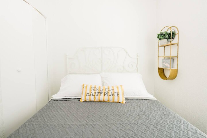 Rental unit in St. Petersburg, US