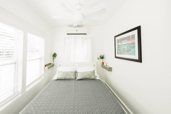 Rental unit in St. Petersburg, US