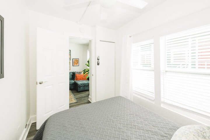 Rental unit in St. Petersburg, US