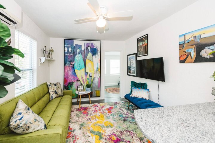 Rental unit in St. Petersburg, US