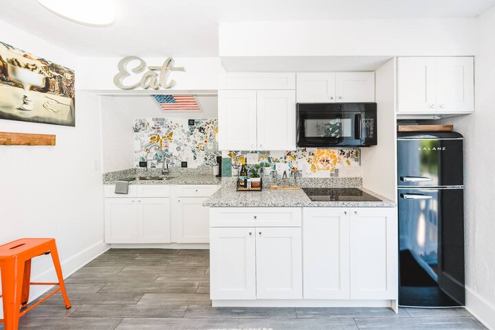 Rental unit in St. Petersburg, US