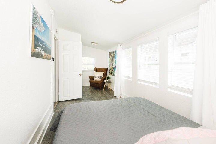 Rental unit in St. Petersburg, US