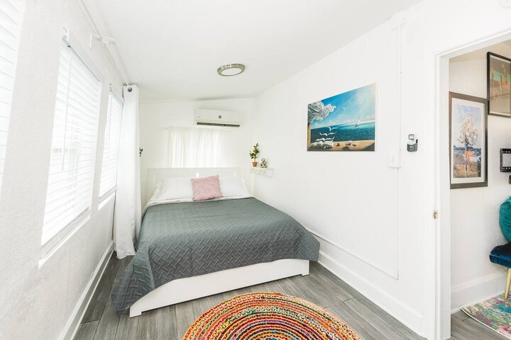 Rental unit in St. Petersburg, US