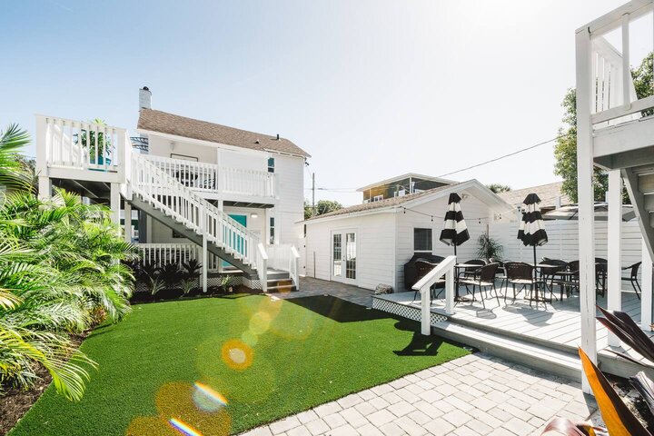 Rental unit in St. Petersburg, US