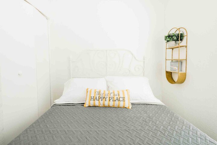 Rental unit in St. Petersburg, US