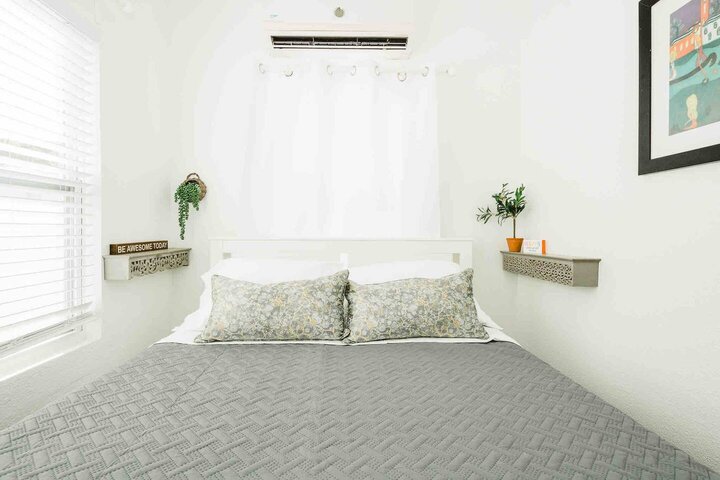 Rental unit in St. Petersburg, US