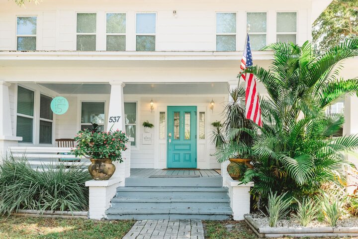 Rental unit in St. Petersburg, US