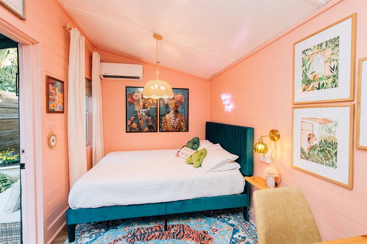 Tiny home in Tampa, US