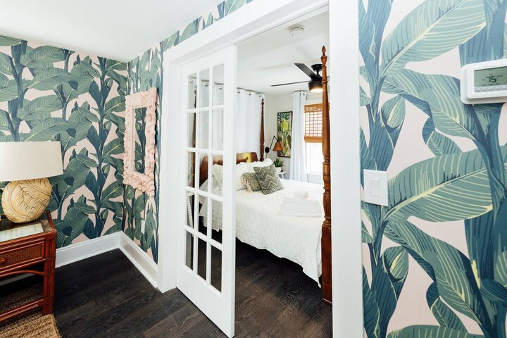 Rental unit in St. Petersburg, US