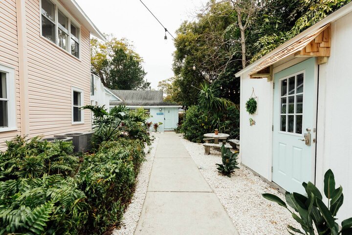 Rental unit in St. Petersburg, US