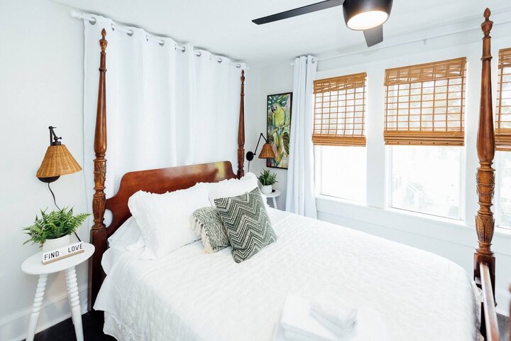 Rental unit in St. Petersburg, US