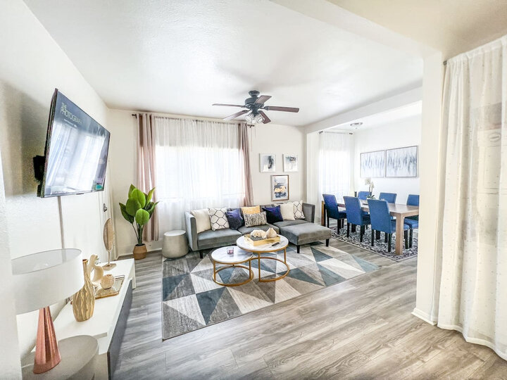 House in Long Beach, US