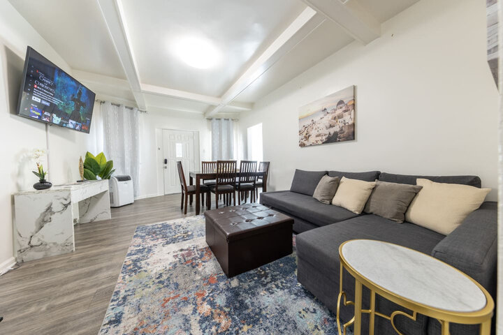 House in Long Beach, US