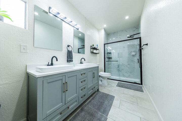 House in Long Beach, US