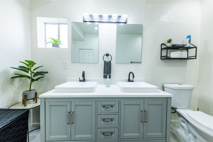 House in Long Beach, US