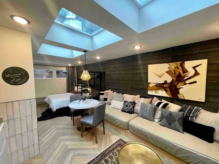 Guest house in Washington, US