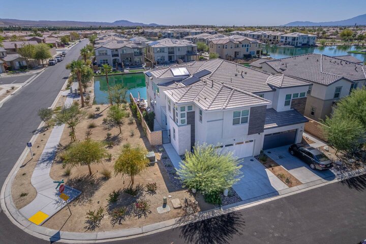 Home in Indio, US