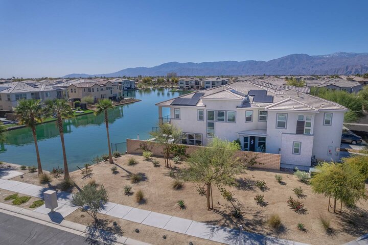 Home in Indio, US
