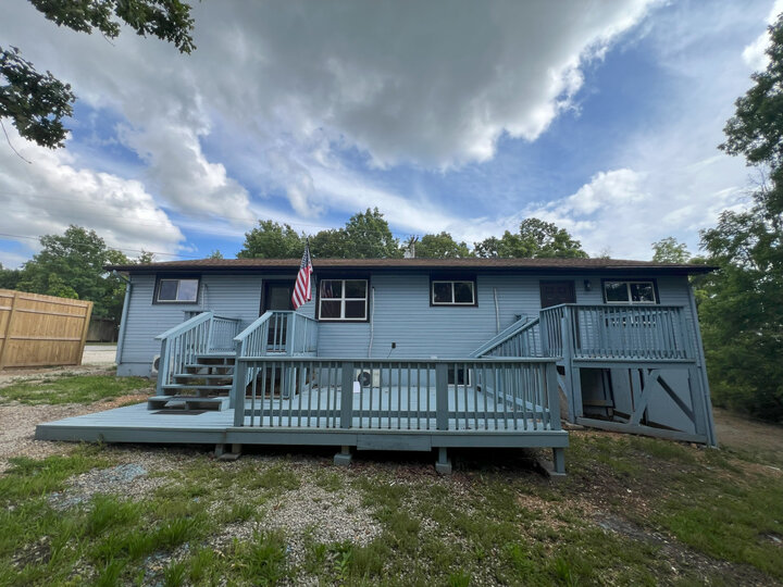 House in Saint Robert, US
