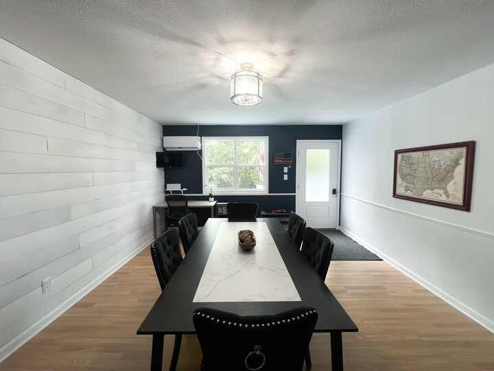 House in Saint Robert, US