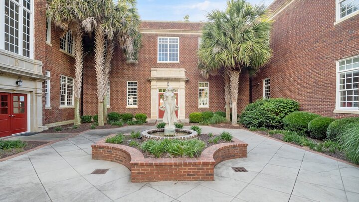 Rental unit in Columbia, US