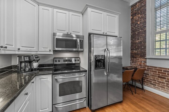 Rental unit in Columbia, US