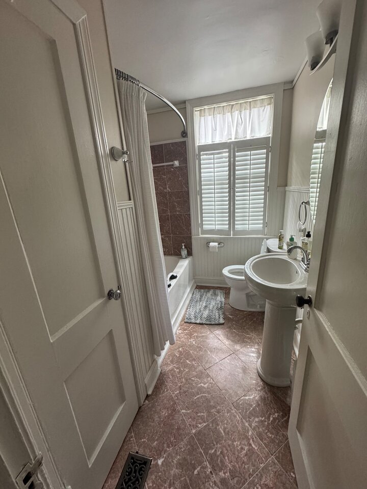 Rental unit in Columbia, US