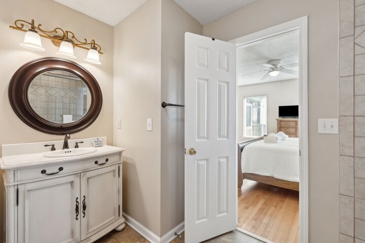 House in Folly Beach, US