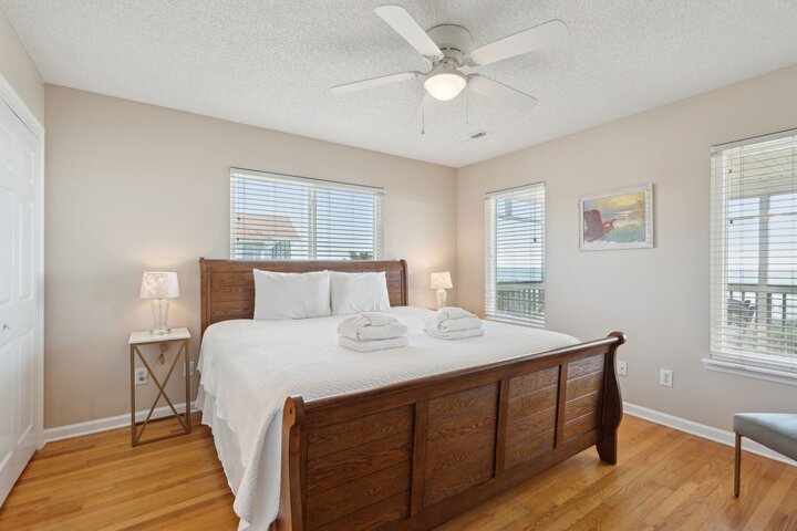 House in Folly Beach, US