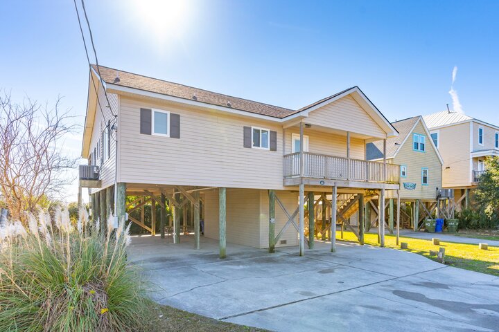 House in Folly Beach, US