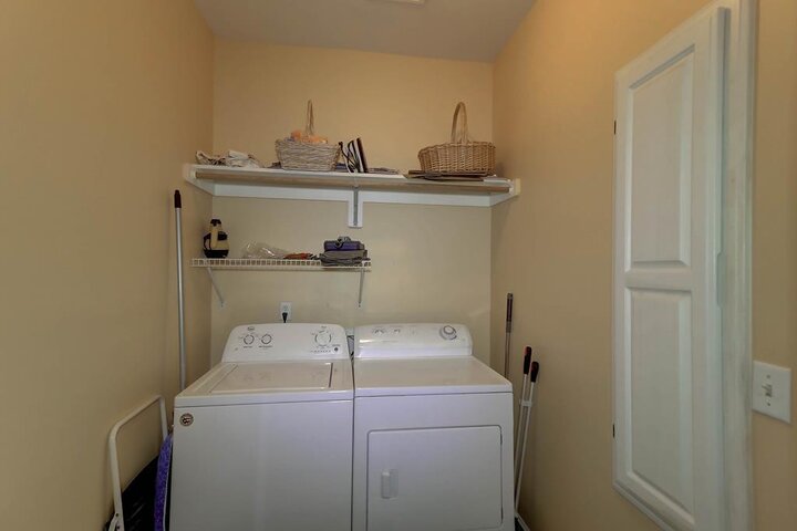 House in Folly Beach, US