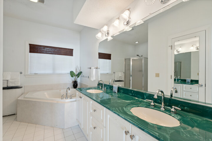 House in Folly Beach, US