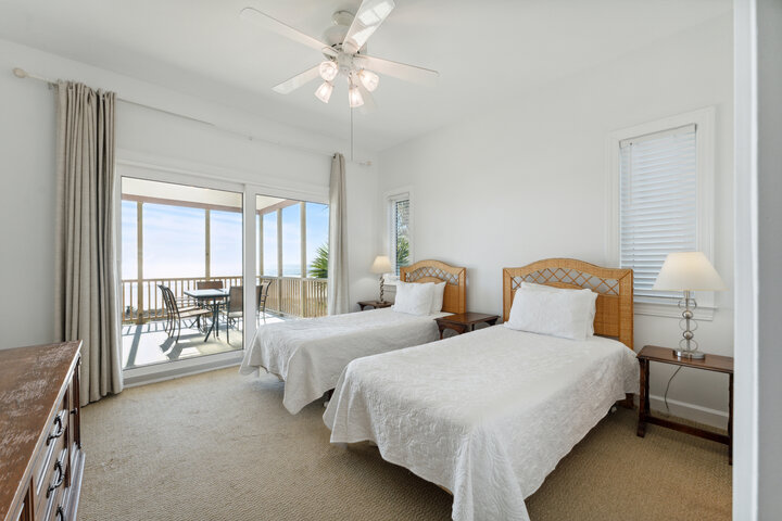 House in Folly Beach, US