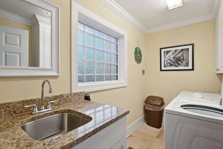 House in Folly Beach, US