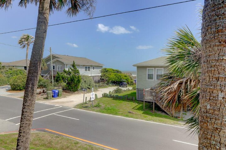 House in Folly Beach, US