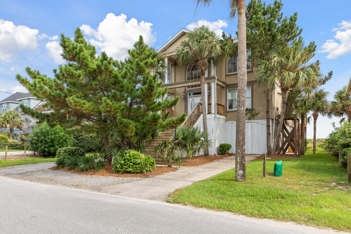 House in Folly Beach, US