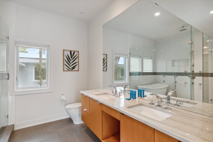 House in Folly Beach, US