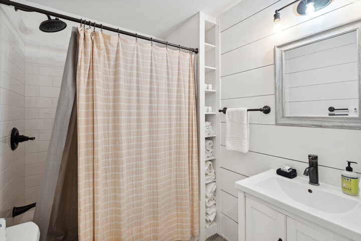 House in Folly Beach, US